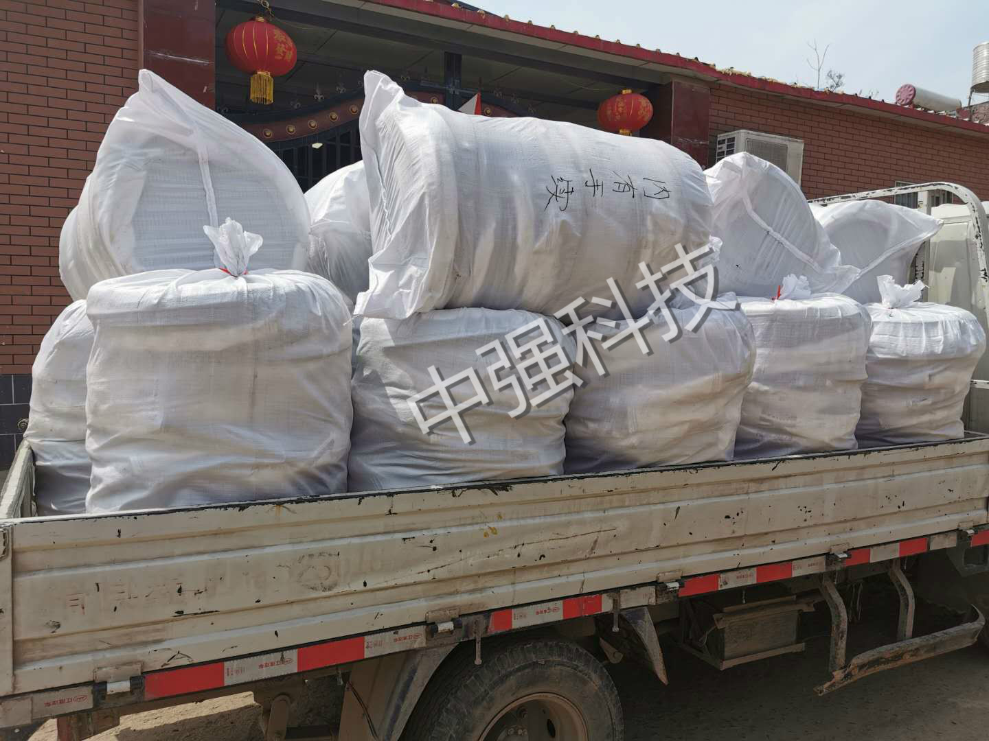 囊袋式注漿封孔器，走一車(chē)。